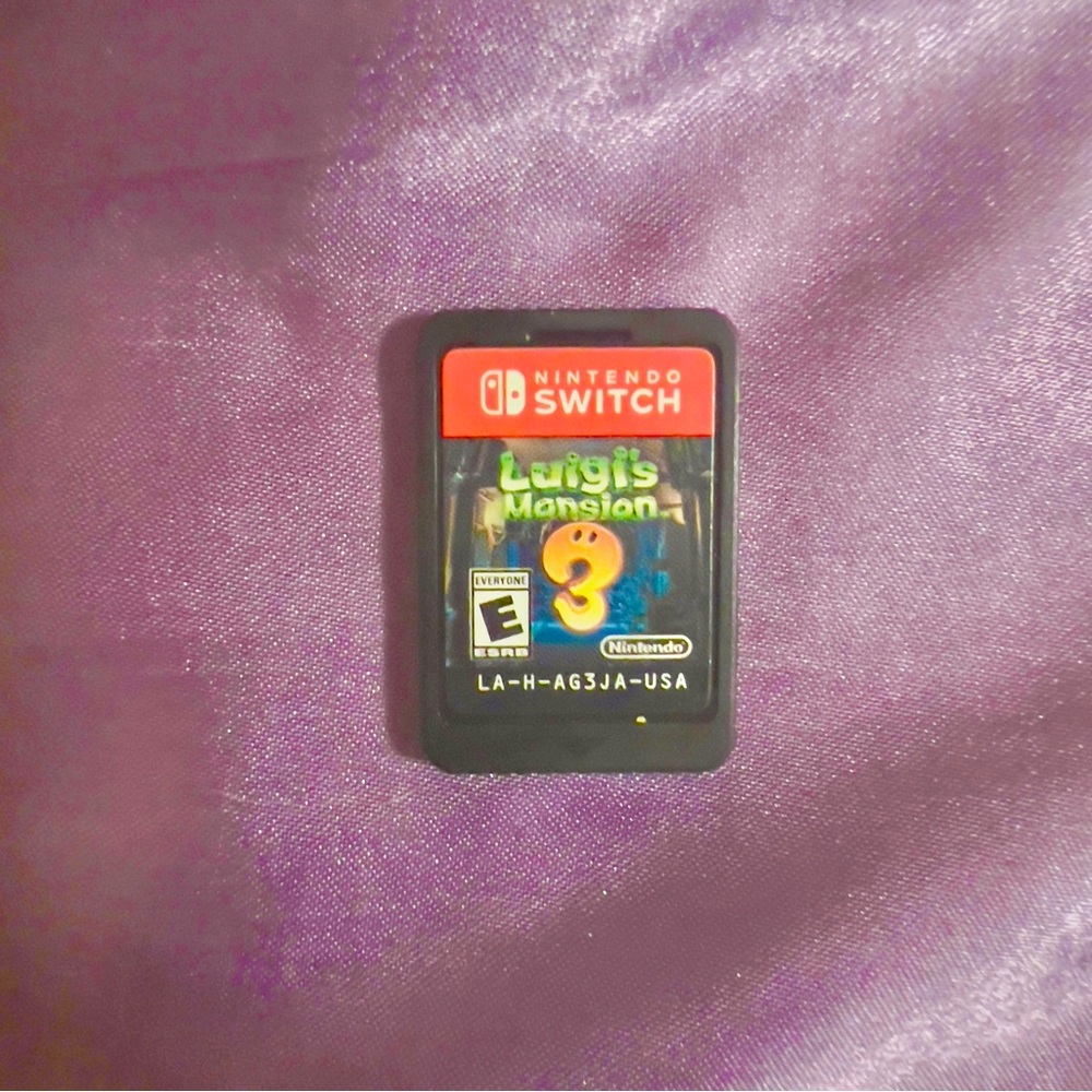 Used Nintendo Switch Luigi's Mansion 3 - Case and Game Cartridge Included Gift - Picture 3 of 3